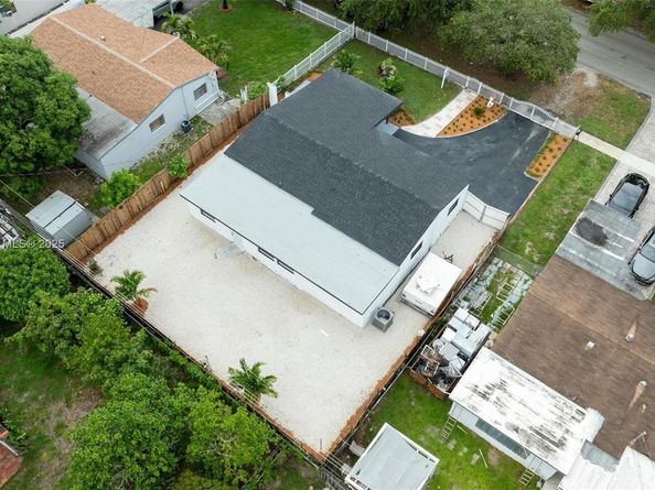 620 N 64th Ave, Hollywood FL 33024