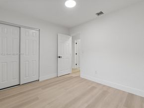620 N 64th Ave, Hollywood FL 33024