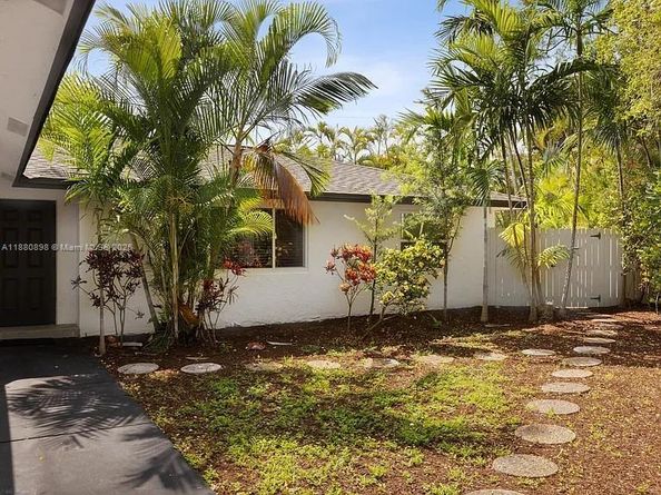 4260 NW 19th Ave, Oakland Park FL 33309