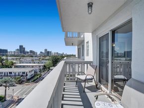 7620 Carlyle Ave 703, Miami Beach FL 33141