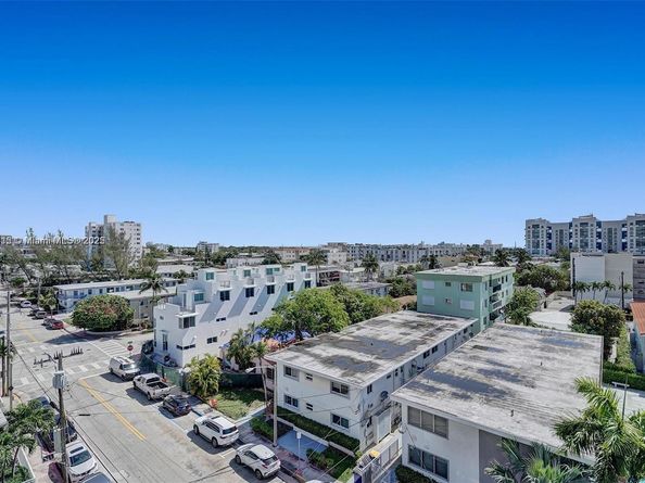 7620 Carlyle Ave 703, Miami Beach FL 33141