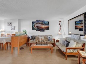 7620 Carlyle Ave 703, Miami Beach FL 33141