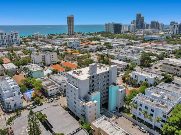 7620 Carlyle Ave 703, Miami Beach FL 33141