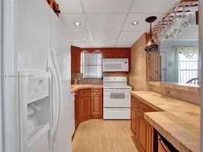 7620 Carlyle Ave 703, Miami Beach FL 33141