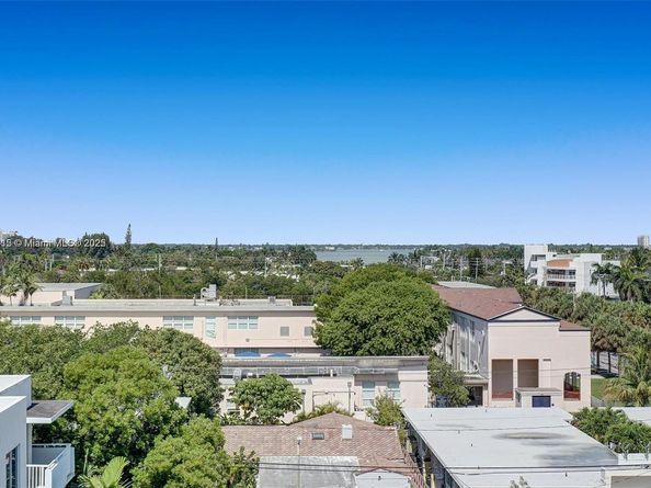 7620 Carlyle Ave 703, Miami Beach FL 33141