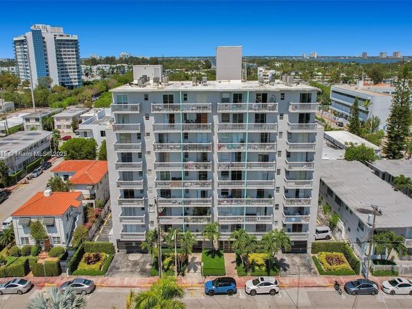 7620 Carlyle Ave 703, Miami Beach FL 33141
