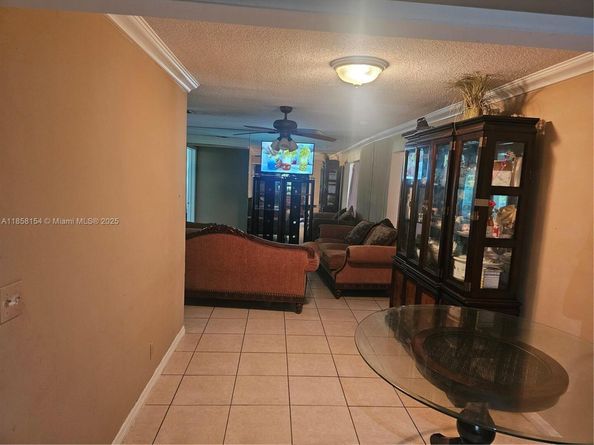 2801 NE 1st Ave, Pompano Beach FL 33064