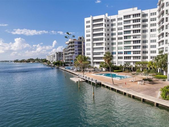 9102 W Bay Harbor Dr 2DW, Bay Harbor Islands FL 33154