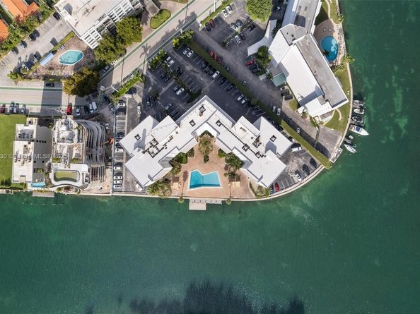 9102 W Bay Harbor Dr 2DW, Bay Harbor Islands FL 33154