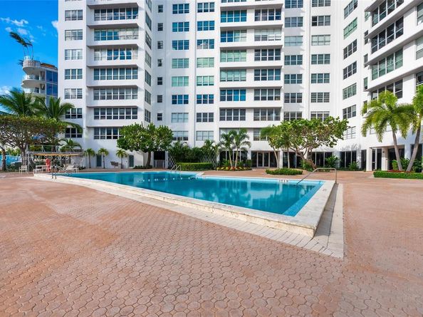 9102 W Bay Harbor Dr 2DW, Bay Harbor Islands FL 33154