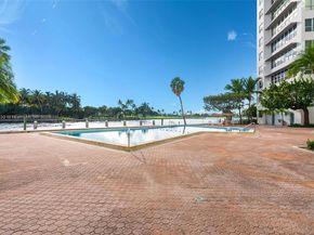 9102 W Bay Harbor Dr 2DW, Bay Harbor Islands FL 33154