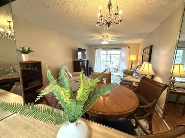 9400 Sunrise Lakes Blvd 305, Sunrise FL 33322