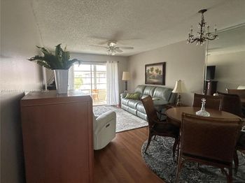 9400 Sunrise Lakes Blvd