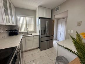 9400 Sunrise Lakes Blvd 305, Sunrise FL 33322