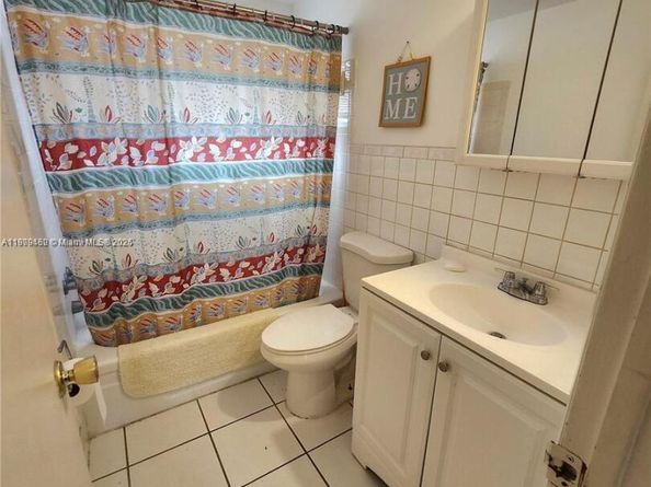 2145 Pierce St 205, Hollywood FL 33020