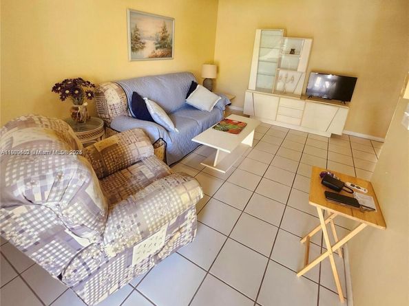 2145 Pierce St 205, Hollywood FL 33020