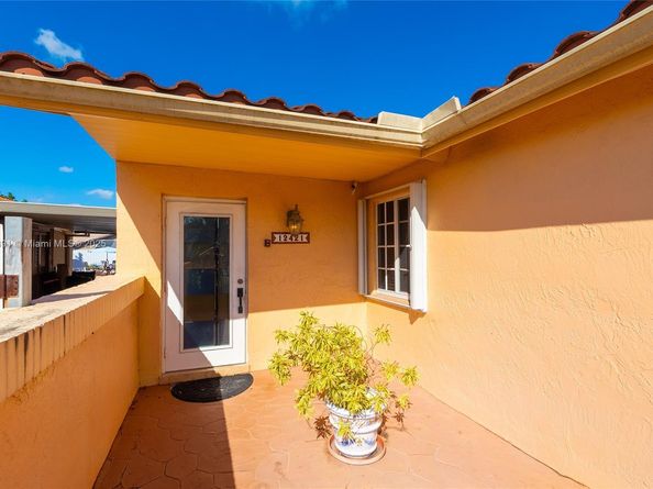 12421 SW 193rd St, Miami FL 33177