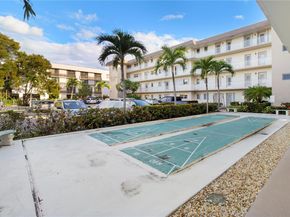 2200 Diana Dr 205, Hallandale Beach FL 33009