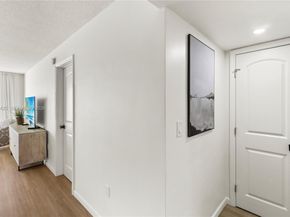 2200 Diana Dr 205, Hallandale Beach FL 33009