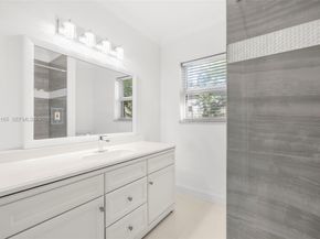 1627 Moffett St, Hollywood FL 33020
