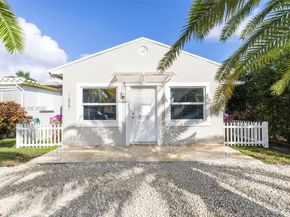 1627 Moffett St, Hollywood FL 33020