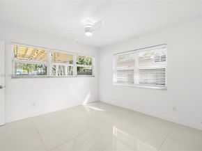 1627 Moffett St, Hollywood FL 33020
