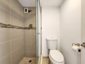 2025 NE 164th St 503, North Miami Beach FL 33162