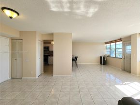2025 NE 164th St 503, North Miami Beach FL 33162