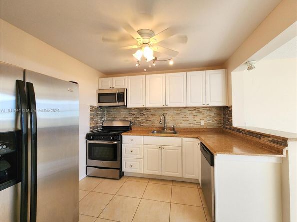2025 NE 164th St 503, North Miami Beach FL 33162
