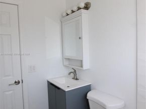 530 NW 10th Ave, Boynton Beach FL 33435