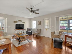 339 Pine Ridge Cir D1, Green Acres FL 33463