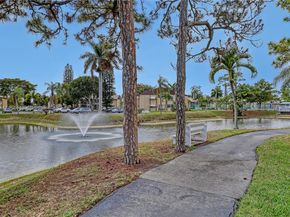 339 Pine Ridge Cir D1, Green Acres FL 33463