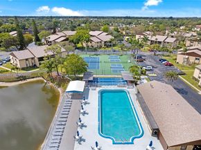 339 Pine Ridge Cir D1, Green Acres FL 33463