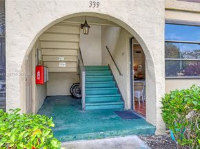 339 Pine Ridge Cir D1, Green Acres FL 33463