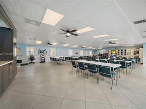 339 Pine Ridge Cir D1, Green Acres FL 33463