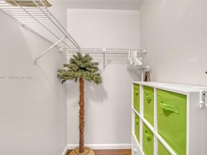 339 Pine Ridge Cir D1, Green Acres FL 33463