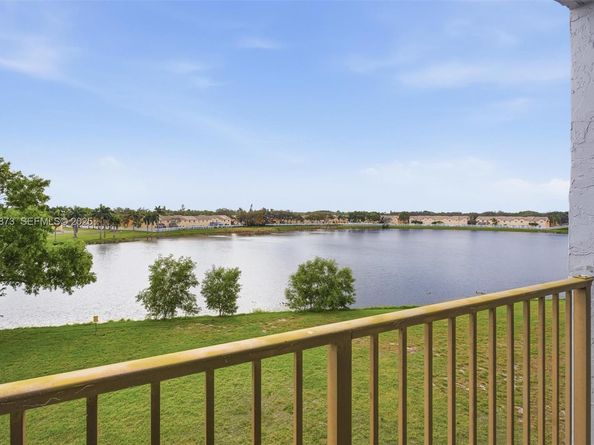 8560 N Sherman Cir 401, Miramar FL 33025