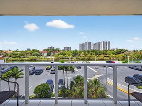 3675 N Country Club Dr 401, Aventura FL 33180