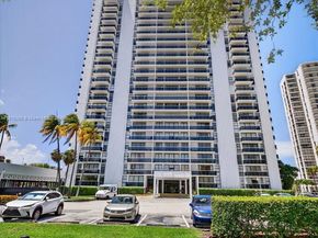 3675 N Country Club Dr 401, Aventura FL 33180
