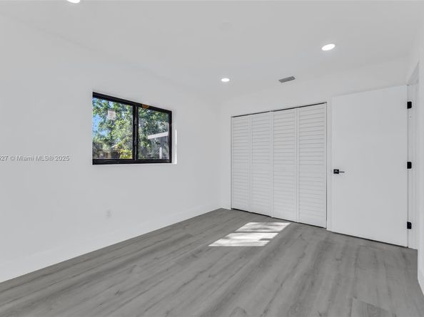 4520 NW 198th St, Miami Gardens FL 33055