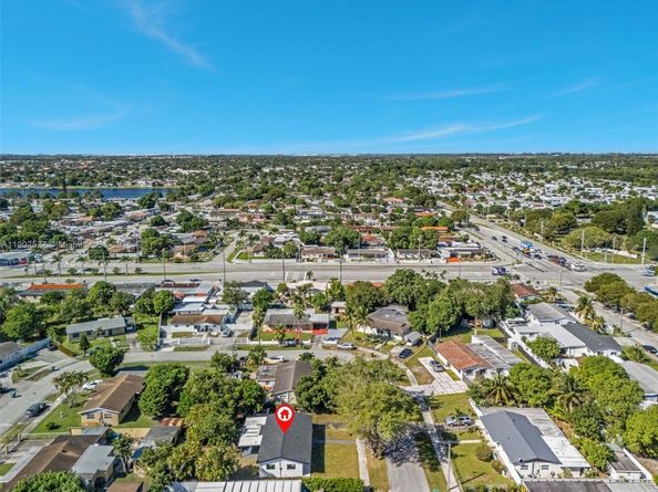 4520 NW 198th St, Miami Gardens FL 33055