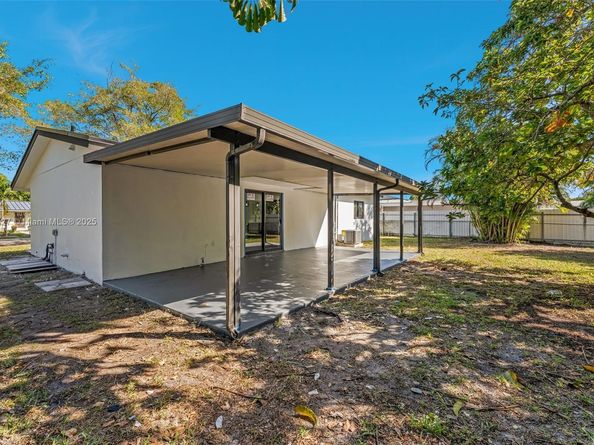 4520 NW 198th St, Miami Gardens FL 33055