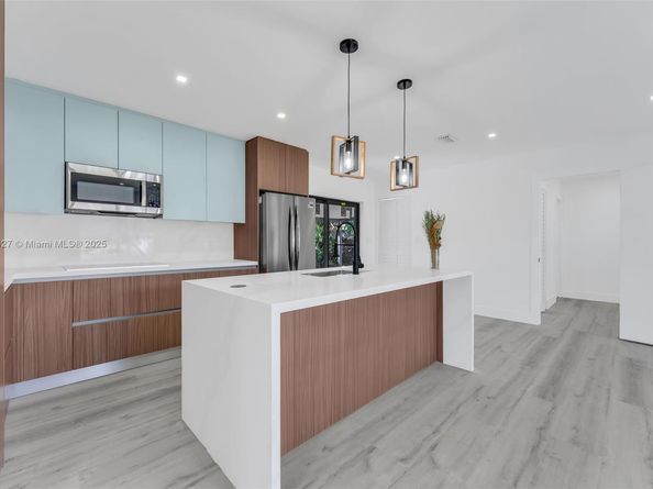 4520 NW 198th St, Miami Gardens FL 33055