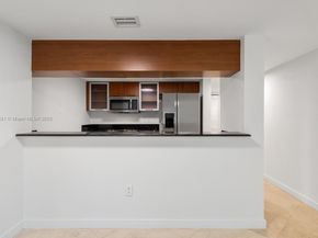1800 N Bayshore Dr 2511, Miami FL 33132