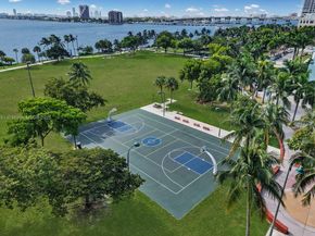 1800 N Bayshore Dr 2511, Miami FL 33132