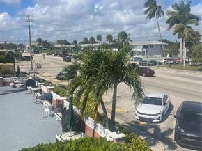 1050 Atlantic Shores Blvd 211, Hallandale Beach FL 33009