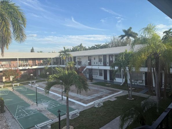 1050 Atlantic Shores Blvd 211, Hallandale Beach FL 33009