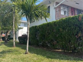 1050 Atlantic Shores Blvd 211, Hallandale Beach FL 33009