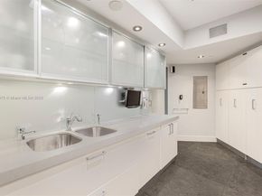 450 Alton Rd 2303, Miami Beach FL 33139