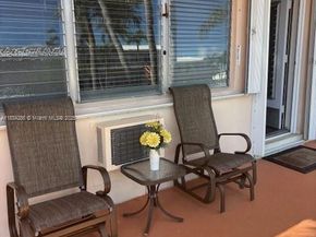 900 SW 11th Ave 4C, Hallandale Beach FL 33009